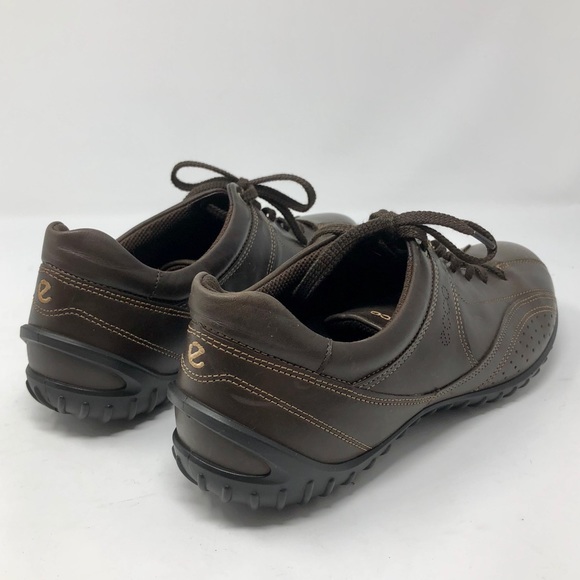 ecco leather walking shoes